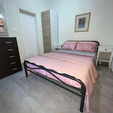 Villa Leonidas Koutsoupia Kokkino Nero Quarto foto